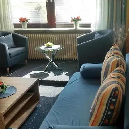 Cuxhaven-dose: Cozy Coastal Retreat For 3 Apartment *