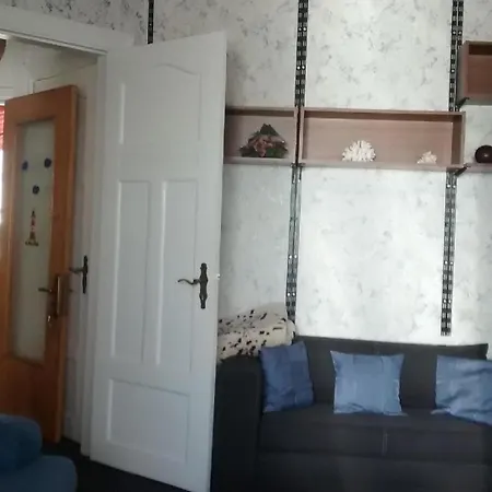 Apartment Cuxhaven-dose: Cozy Coastal Retreat For 3 *